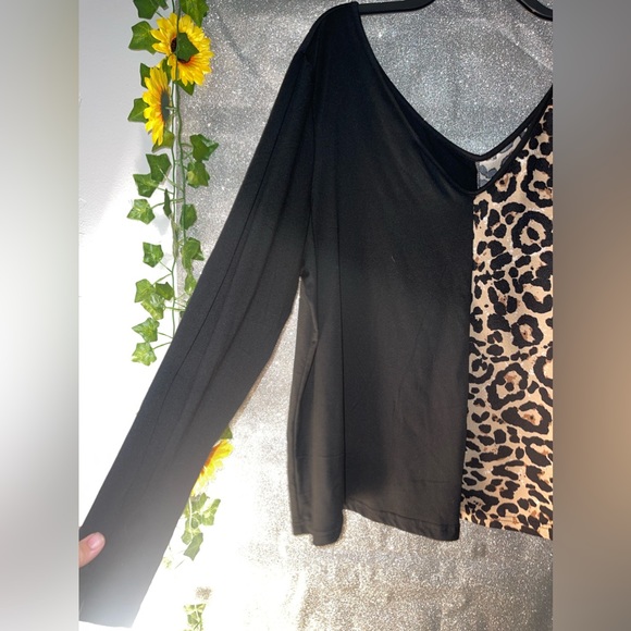 𝙻𝚘𝚗𝚐𝚜𝚕𝚎𝚎𝚟𝚎 𝚂𝚑𝚒𝚛𝚝. 𝙽𝚎𝚟𝚎𝚛 𝚆𝚘𝚛𝚗. 𝙿𝚕𝚞𝚜 𝚂𝚒𝚣𝚎!!! - Picture 3 of 4